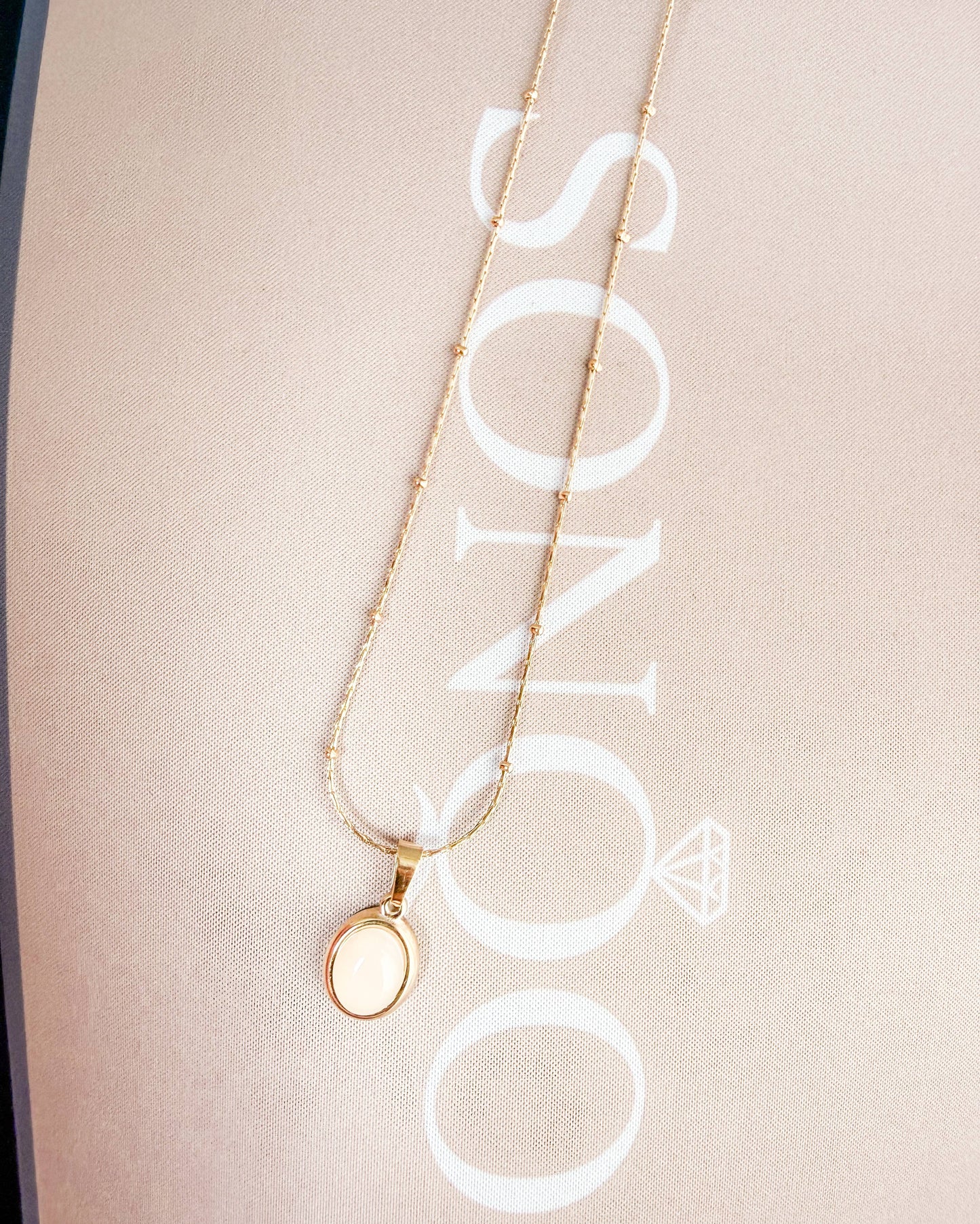 Delicate Claire stone gold necklace