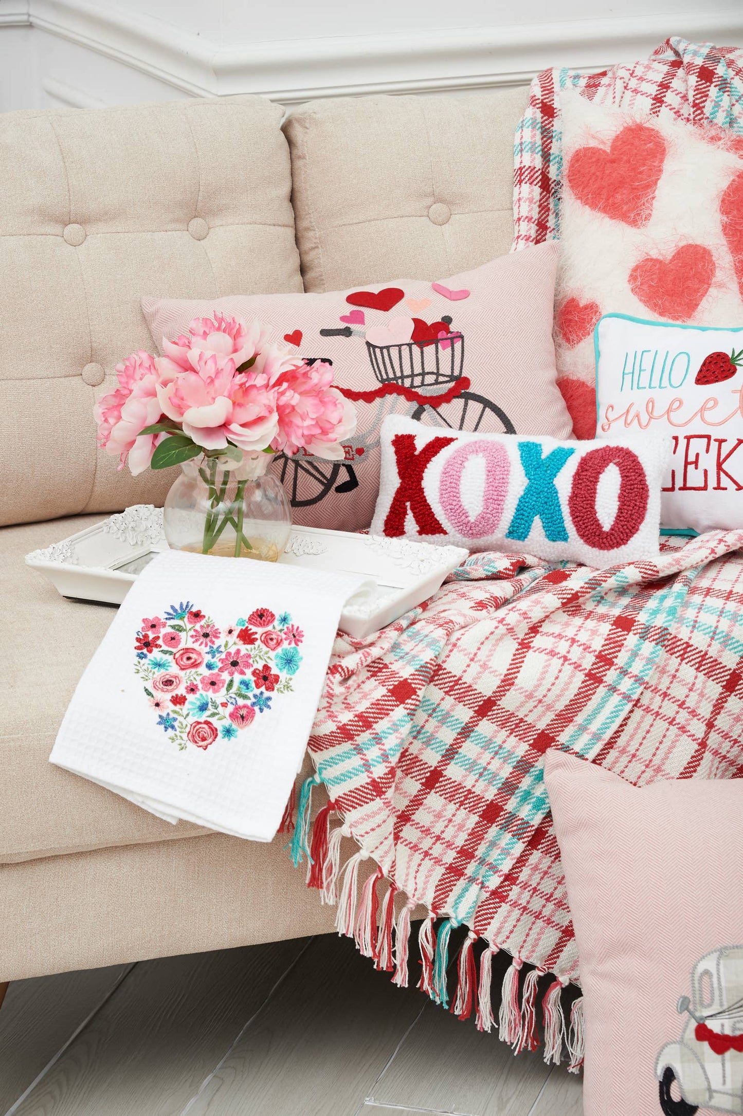 Valentine's Day Colorful XOXO Throw Pillow