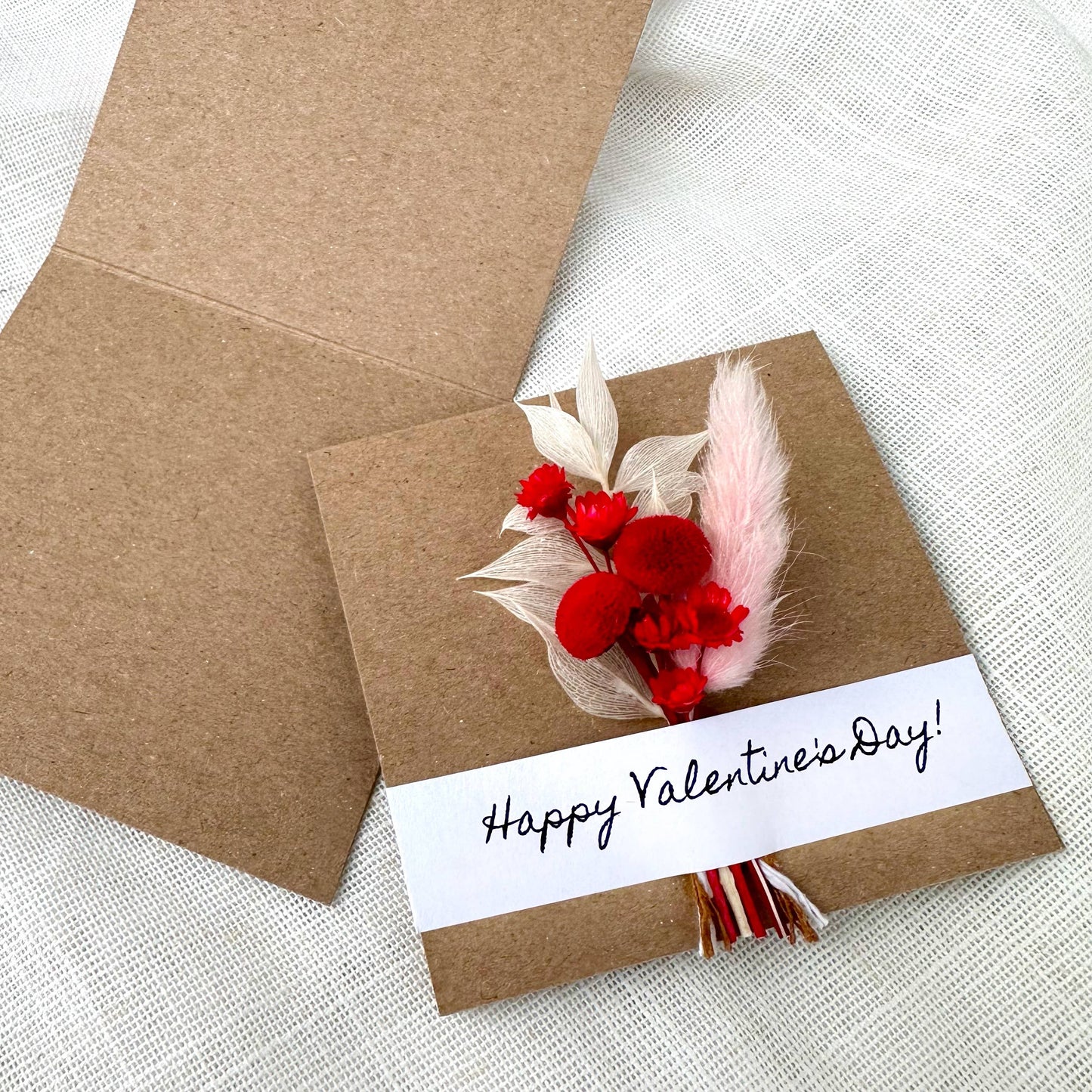 Valentine's Day Mix Mini Bouquet Cards With Dried Flowers 