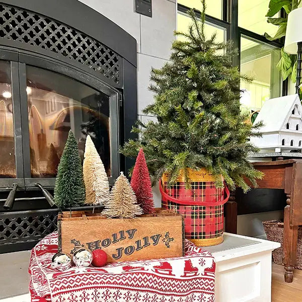 Holly Jolly Divided Crate