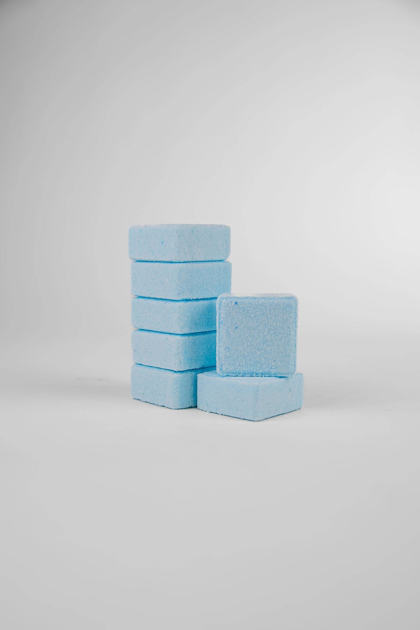 Arctic Rush Peppermint & Eucalyptus Shower Steamer| Energize