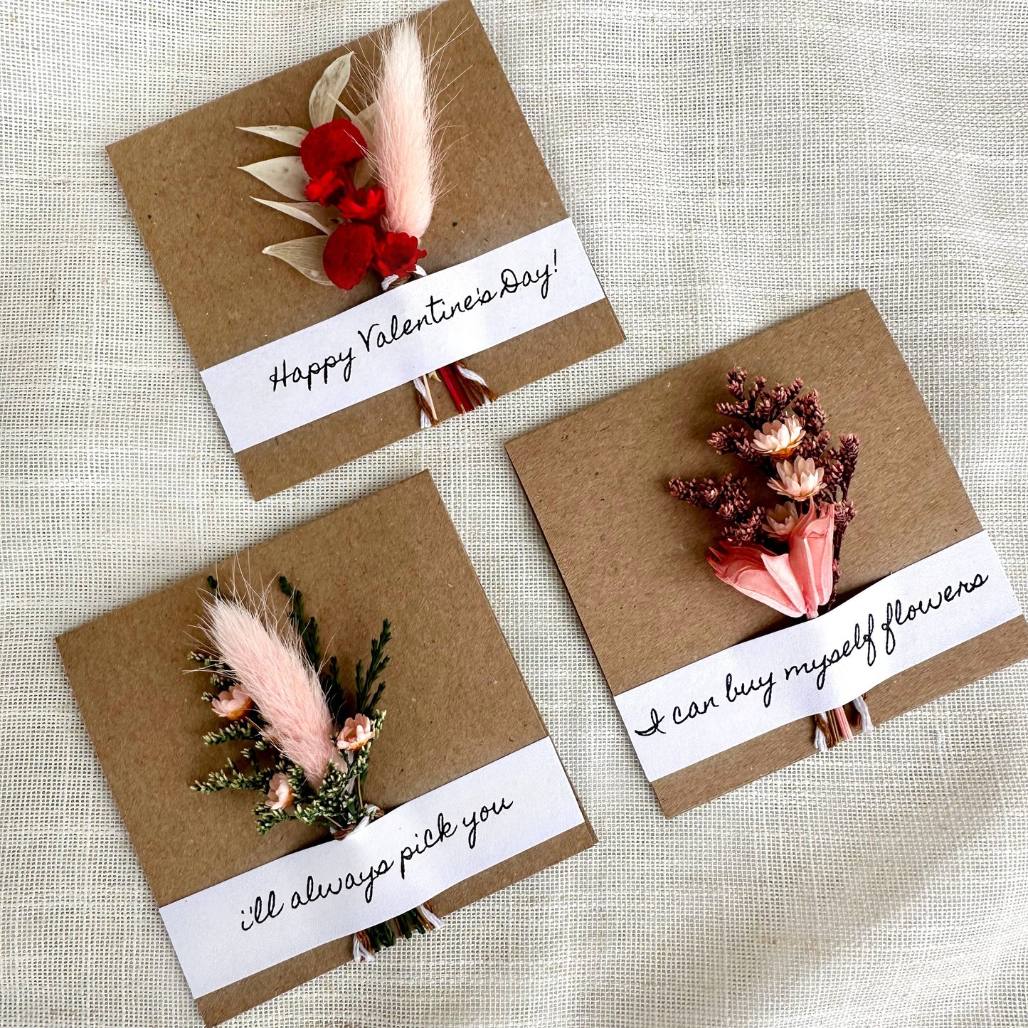 Valentine's Day Mix Mini Bouquet Cards With Dried Flowers 