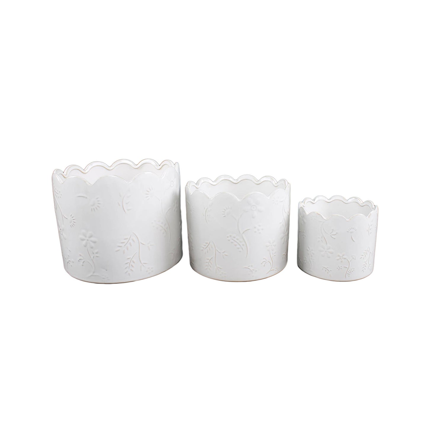 Set of 3 White Scalloped Flower Embossed Planters