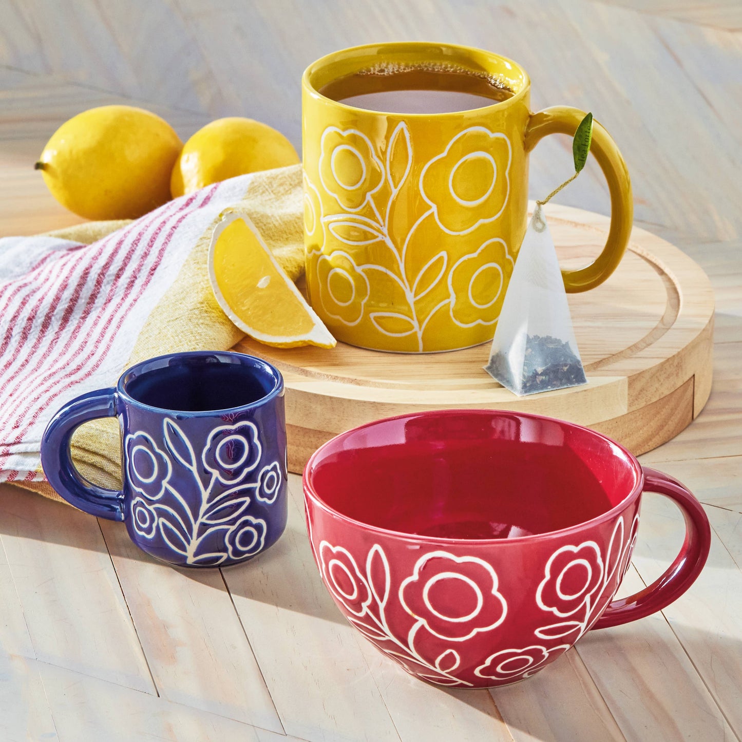Zoey Flower Mug Yellow Stoneware Everyday
