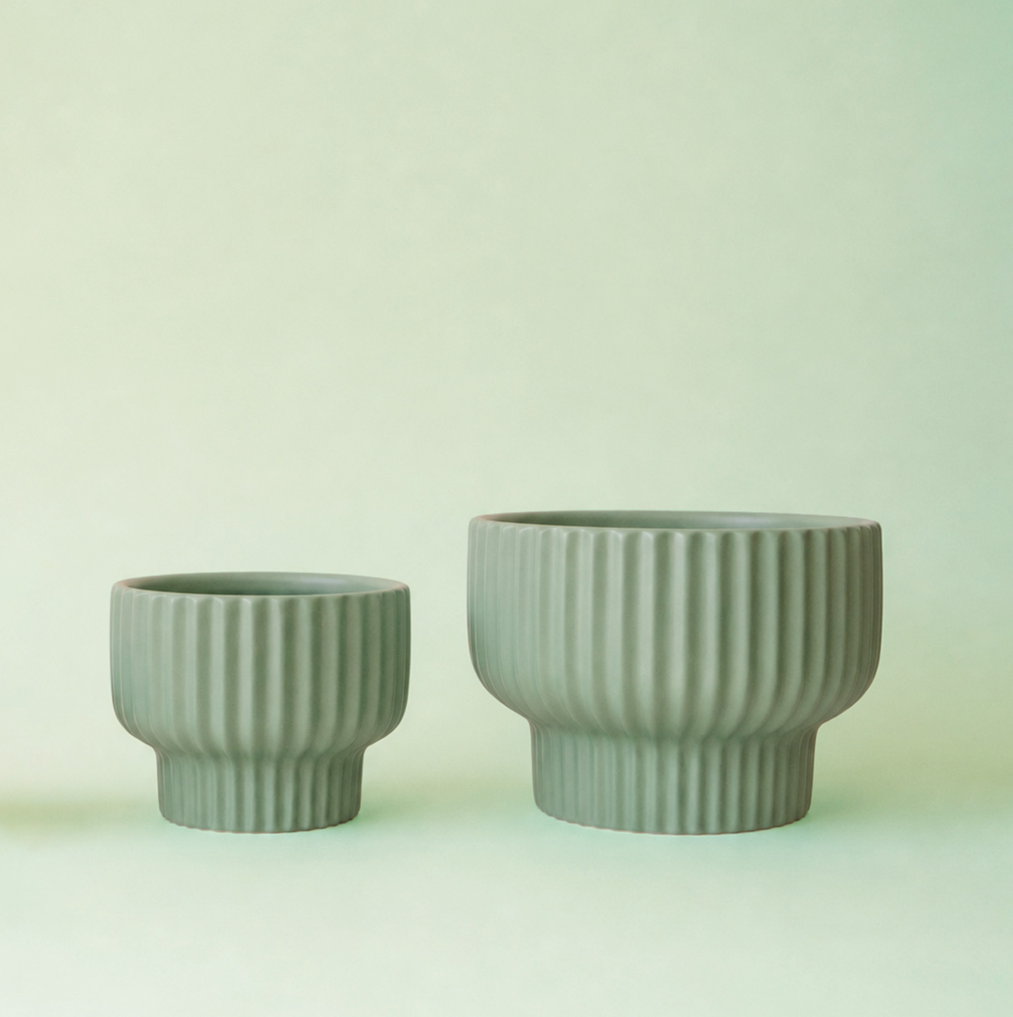 Presley Pedestal Planter | Jade
