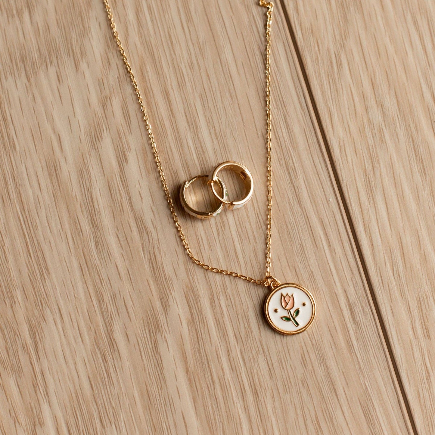 Eloise Tea Cup Necklace