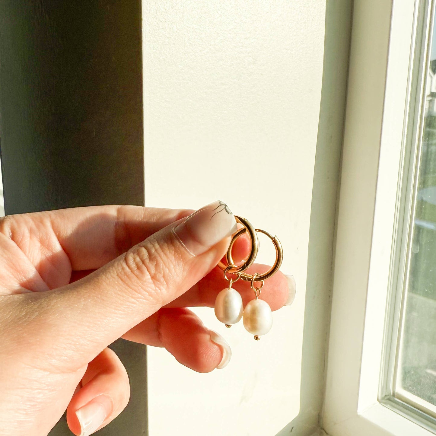 Perlas earrings in Gold