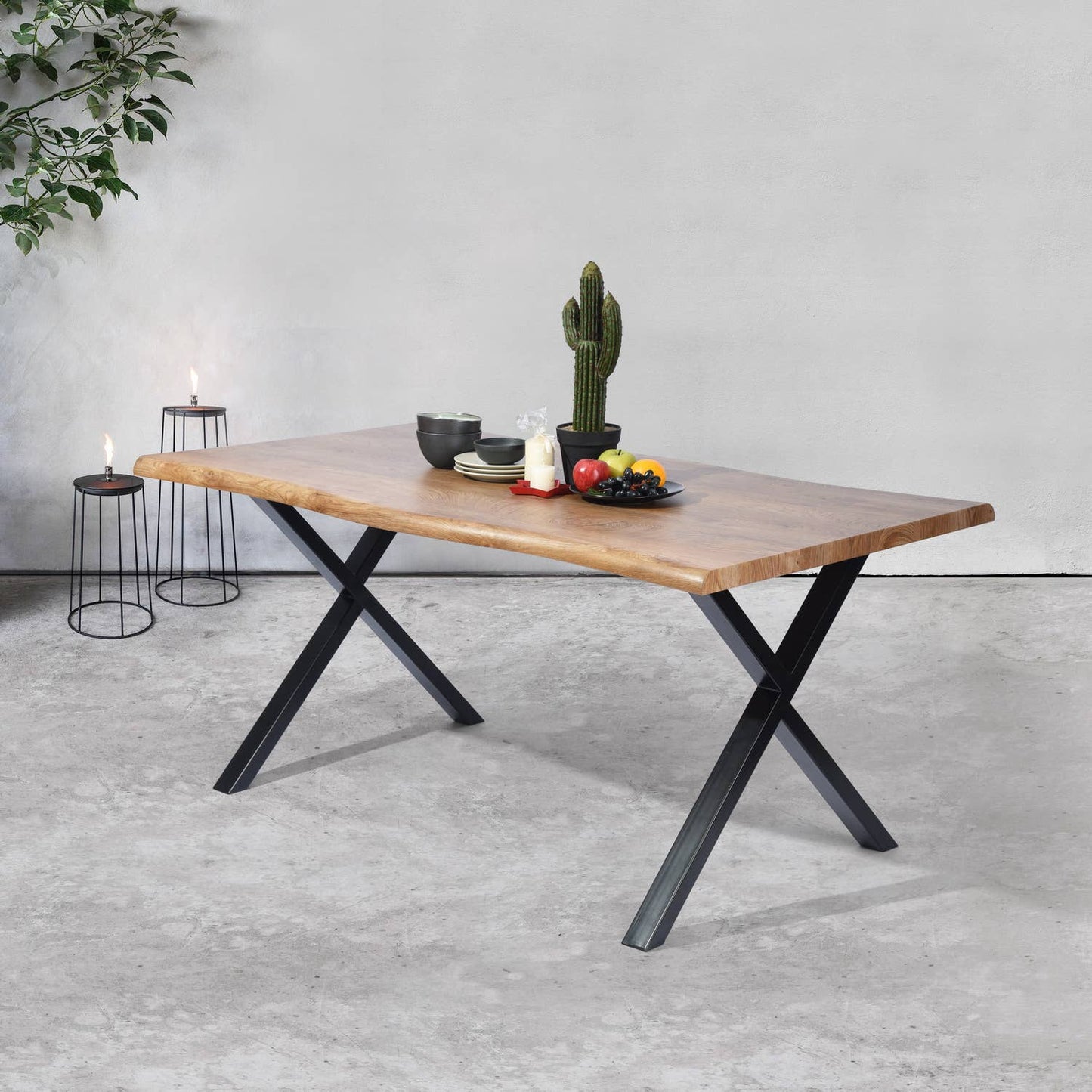 63in Dining Table with Wave-Edge for Family Christmas