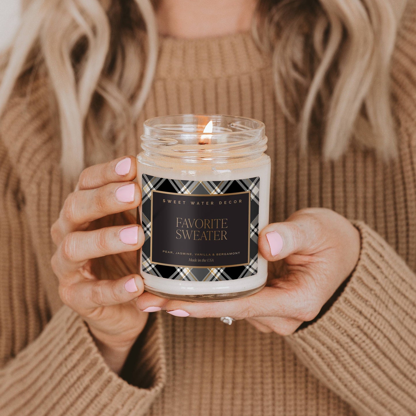*NEW* Favorite Sweater 9 oz Soy Candle - Fall Decor