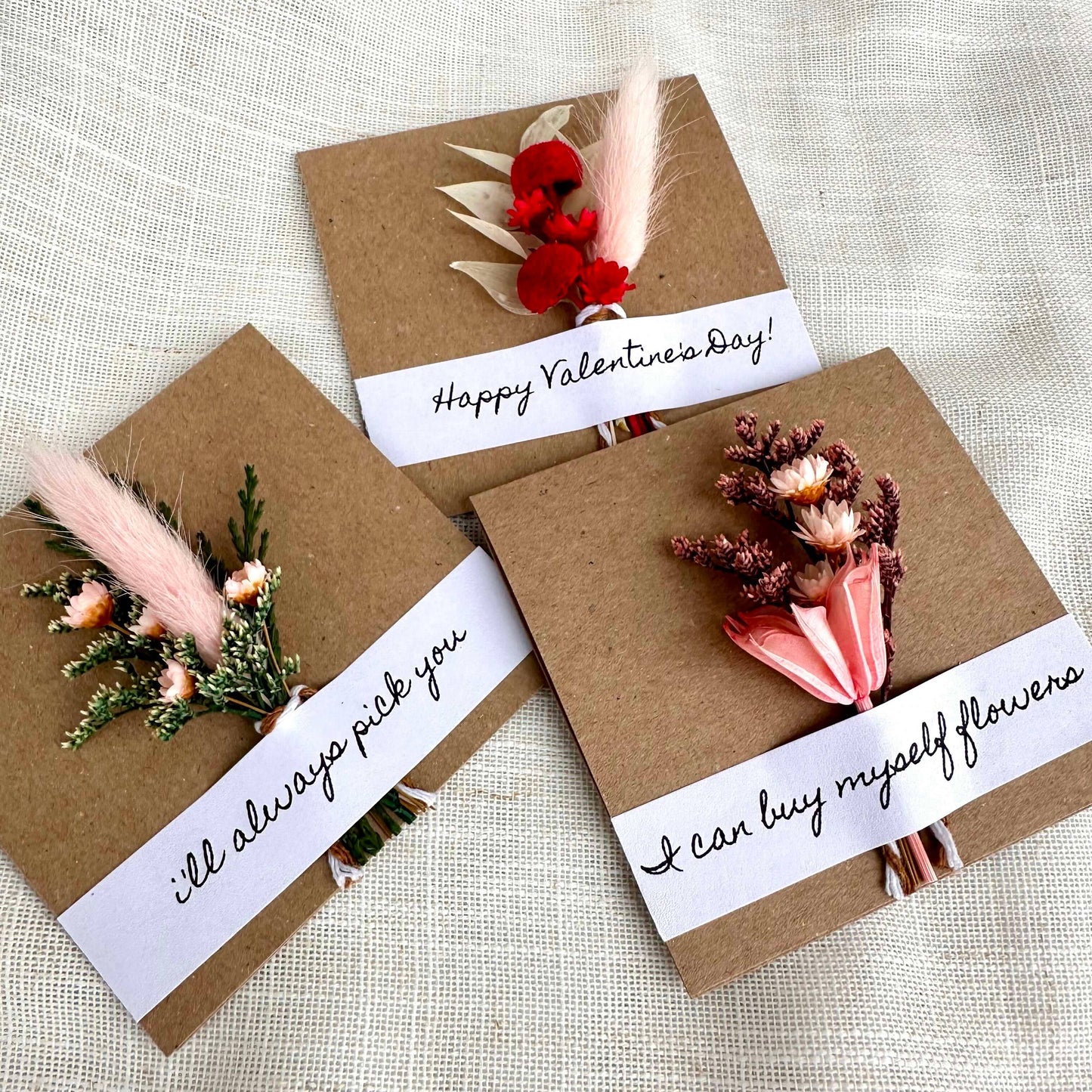 Valentine's Day Mix Mini Bouquet Cards With Dried Flowers 